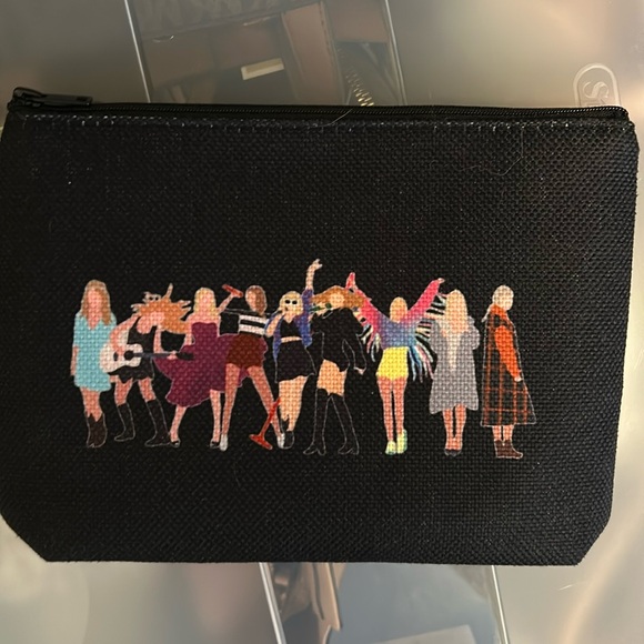 New Taylor Swift make up bag - Picture 1 of 1